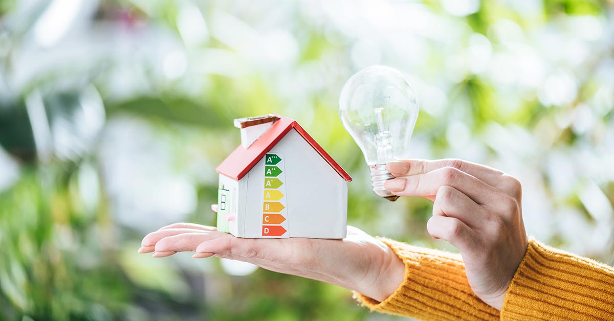 Comparación entre tarifa fija e indexada de luz en España